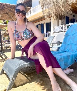Melis Babadag feet photo 1