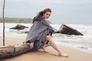 Melis Sezen feet photo thumbnail