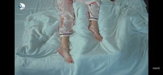 Melis Sezen feet photo thumbnail