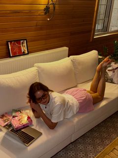 Melis Sezen feet photo 8