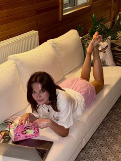 Melis Sezen feet photo 7