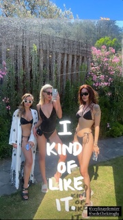 Melisa Döngel feet photo thumbnail