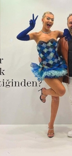 Melisa Döngel feet photo thumbnail