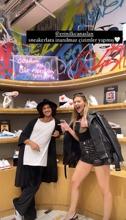 Melisa Döngel feet photo thumbnail