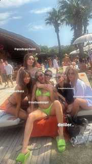 Melisa Döngel feet photo thumbnail