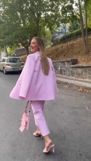 Melisa Döngel feet photo thumbnail