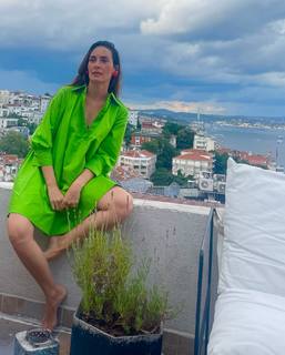 Melisa Sözen feet photo 1