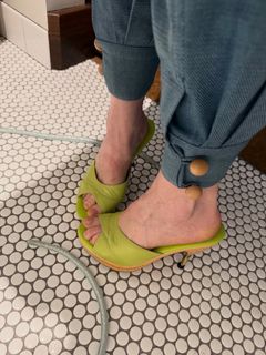 Melissa Auf Der Maur feet photo 1