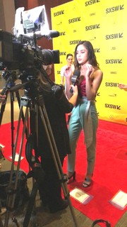 Melissa Barrera feet photo thumbnail