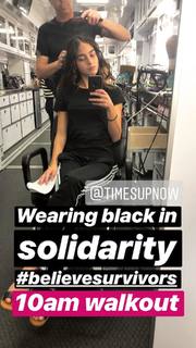Melissa Barrera feet photo thumbnail