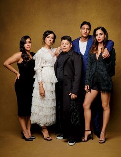 Melissa Barrera feet photo thumbnail
