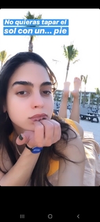 Melissa Barrera feet photo thumbnail