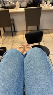 Melissa Barrera feet photo thumbnail
