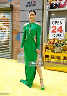Melissa Barrera feet photo thumbnail
