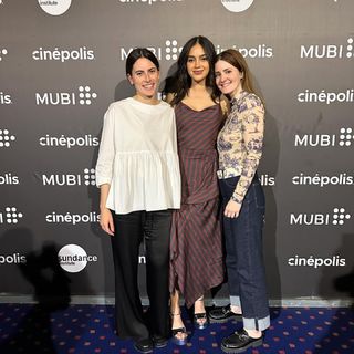 Melissa Barrera feet photo thumbnail