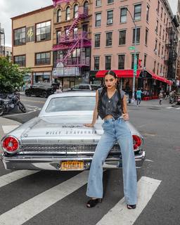Melissa Barrera feet photo thumbnail