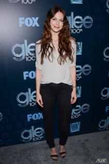Melissa Benoist feet photo thumbnail
