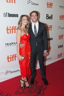 Melissa Benoist feet photo thumbnail