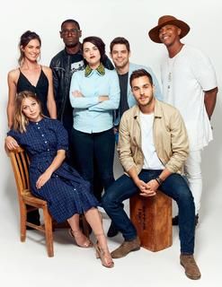 Melissa Benoist feet photo thumbnail