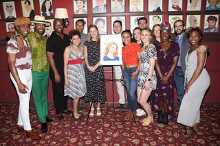 Melissa Benoist feet photo thumbnail
