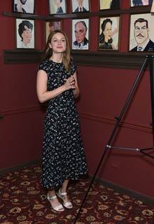 Melissa Benoist feet photo thumbnail
