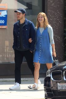 Melissa Benoist feet photo thumbnail