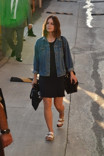 Melissa Benoist feet photo thumbnail
