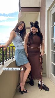 Melissa Benoist feet photo thumbnail