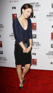 Melissa Benoist feet photo thumbnail