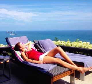 Melissa Bolona feet photo 10