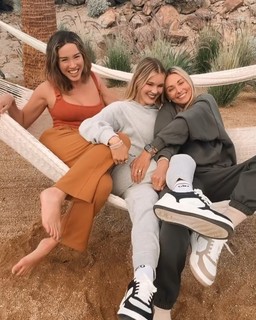 Melissa Bolona feet photo 4