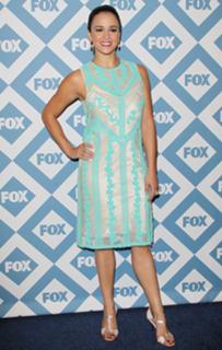 Melissa Fumero feet photo thumbnail