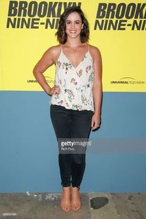 Melissa Fumero feet photo thumbnail