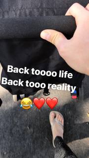 Melissa Fumero feet photo thumbnail