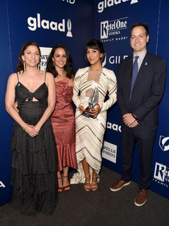 Melissa Fumero feet photo thumbnail
