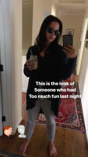 Melissa Fumero feet photo thumbnail