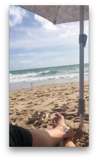 Melissa Fumero feet photo thumbnail