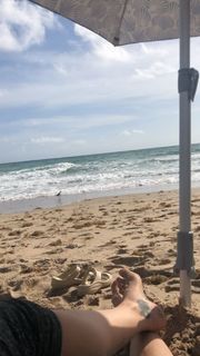 Melissa Fumero feet photo thumbnail