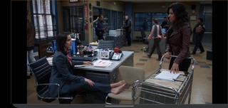 Melissa Fumero feet photo thumbnail