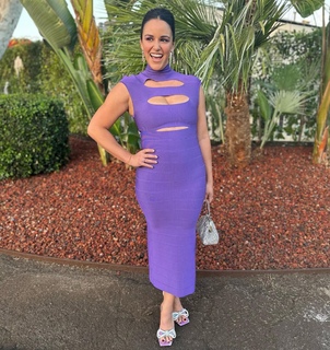 Melissa Fumero feet photo thumbnail