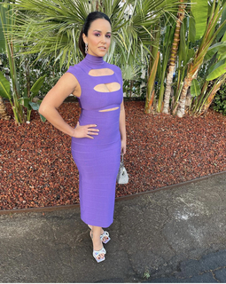 Melissa Fumero feet photo thumbnail