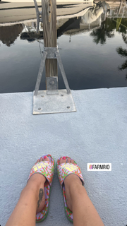 Melissa Fumero feet photo thumbnail