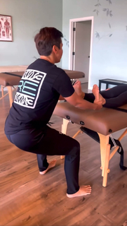 Melissa Fumero feet photo thumbnail