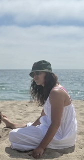 Melissa Fumero feet photo thumbnail