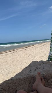 Melissa Fumero feet photo thumbnail