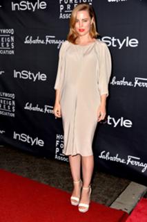 Melissa George feet photo thumbnail