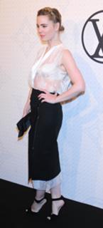 Melissa George feet photo thumbnail