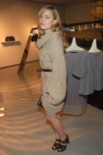 Melissa George feet photo thumbnail