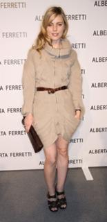 Melissa George feet photo thumbnail
