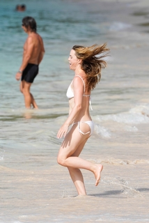 Melissa George feet photo thumbnail